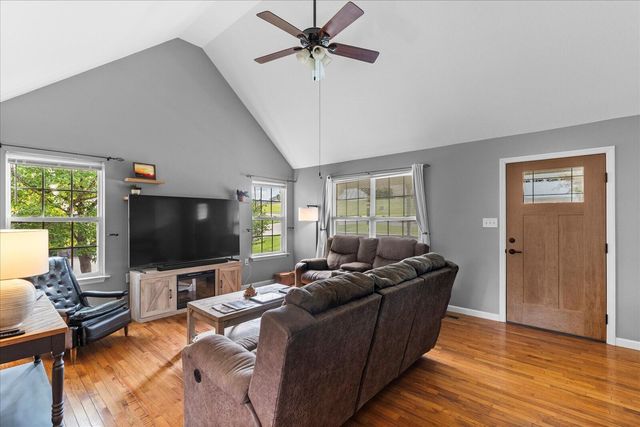 258 Heather Oaks Trail SE, Cleveland, TN 37323
