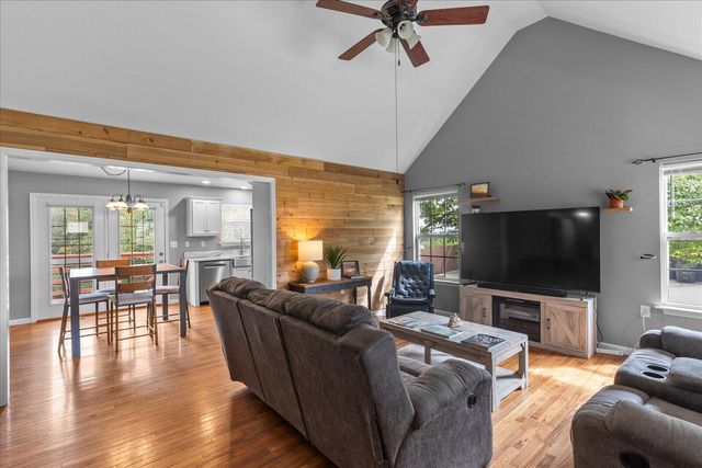 258 Heather Oaks Trail SE, Cleveland, TN 37323