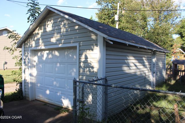 1004 N Grand Street, Pittsburg, KS 66762