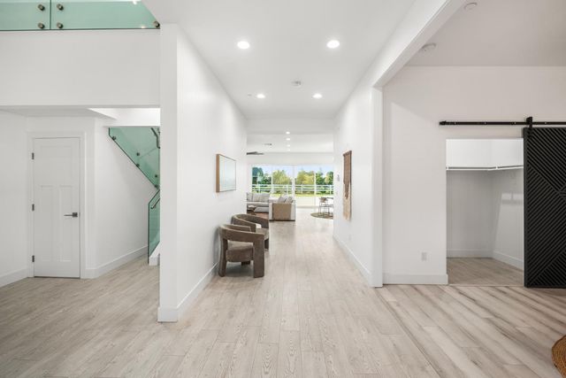 8600 Cherrington Ln, Elk Grove, CA 95624