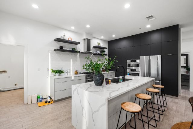 8600 Cherrington Ln, Elk Grove, CA 95624