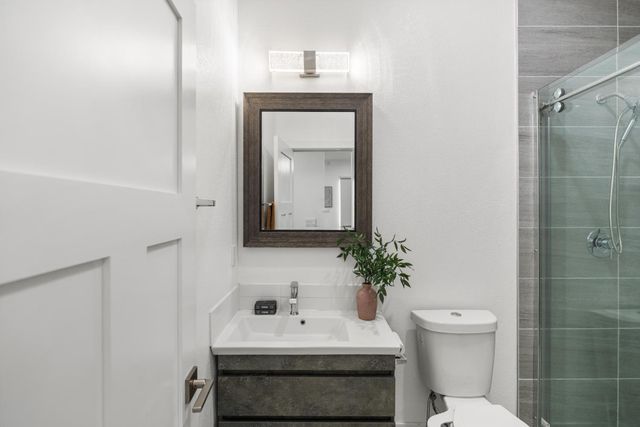 8600 Cherrington Ln, Elk Grove, CA 95624