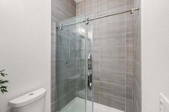 8600 Cherrington Ln, Elk Grove, CA 95624