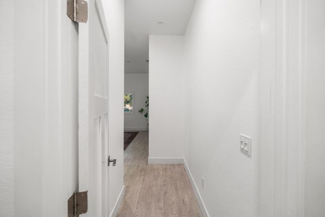 8600 Cherrington Ln, Elk Grove, CA 95624