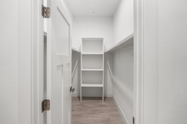 8600 Cherrington Ln, Elk Grove, CA 95624