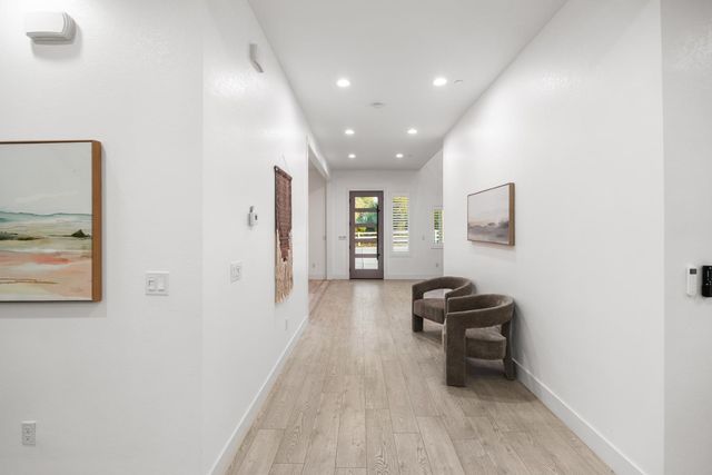 8600 Cherrington Ln, Elk Grove, CA 95624