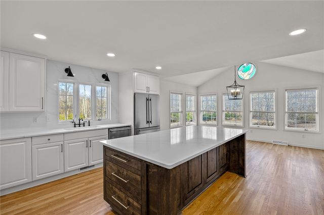 1 Sweetbriar Court, Greer, SC 29650