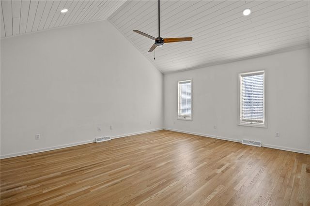 1 Sweetbriar Court, Greer, SC 29650