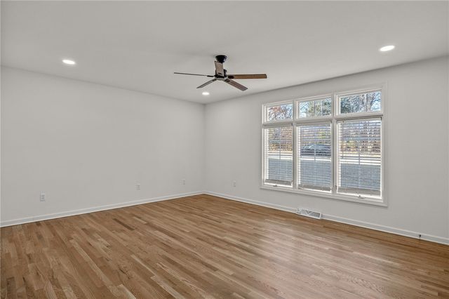 1 Sweetbriar Court, Greer, SC 29650