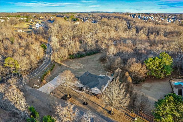 1 Sweetbriar Court, Greer, SC 29650