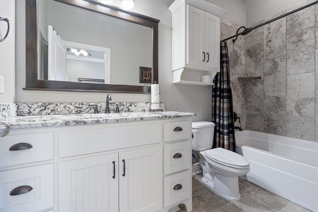702 Saddle Ridge Road, Bentonville, AR 72712