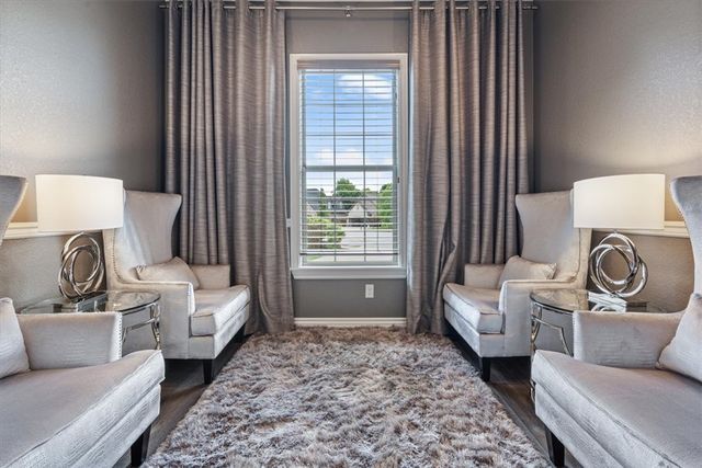 702 Saddle Ridge Road, Bentonville, AR 72712