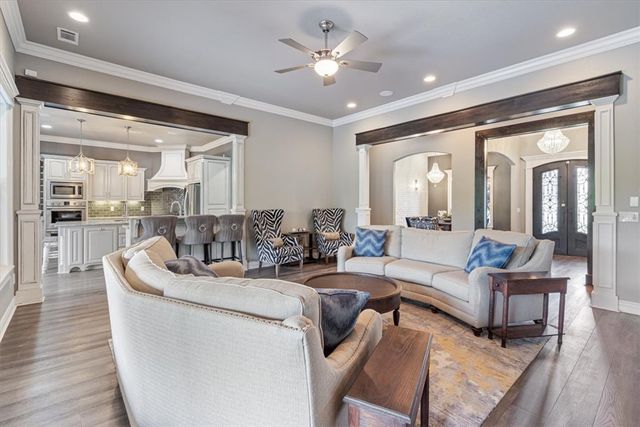 702 Saddle Ridge Road, Bentonville, AR 72712