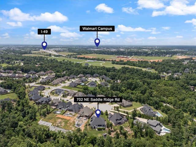 702 Saddle Ridge Road, Bentonville, AR 72712