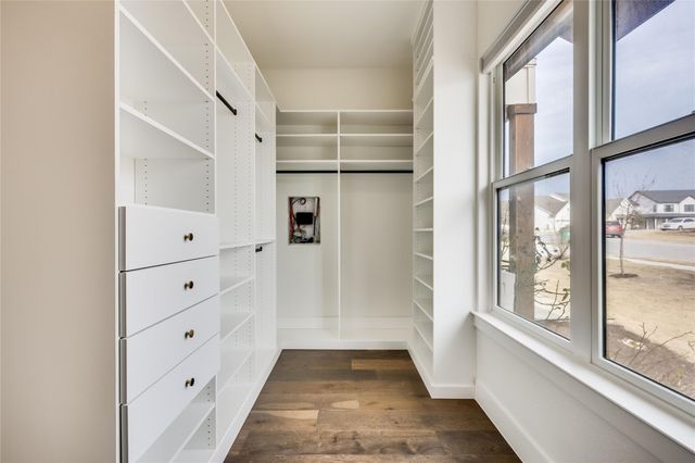 288 Smoke Tree CIR, Dripping Springs, TX 78620