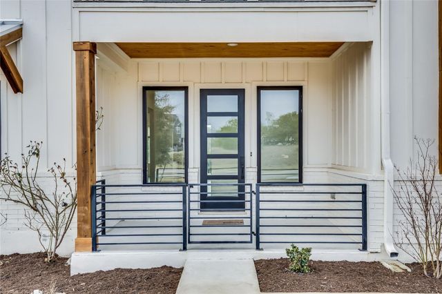 288 Smoke Tree CIR, Dripping Springs, TX 78620