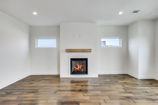 288 Smoke Tree CIR, Dripping Springs, TX 78620