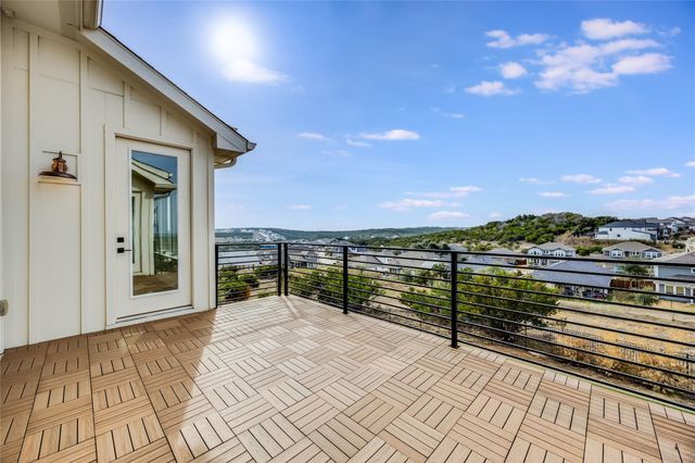 288 Smoke Tree CIR, Dripping Springs, TX 78620