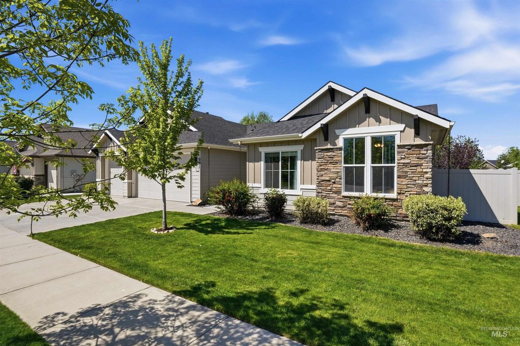 891 N Tullshire Way, Eagle, ID 83616 photo 2
