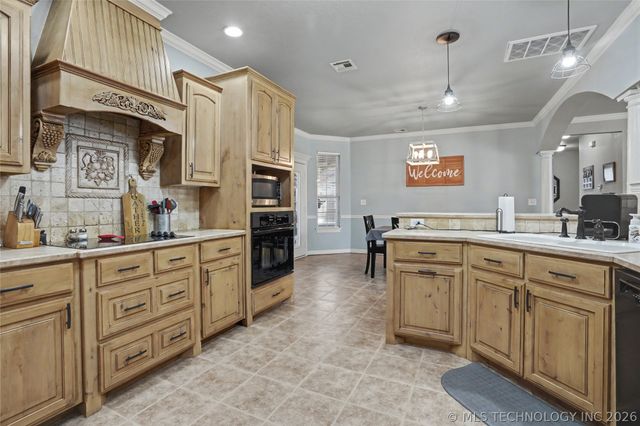 23075 S 4180 Road, Claremore, OK 74019