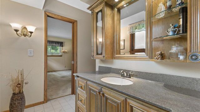 W215N10105 Hickory DRIVE, Colgate, WI 53017