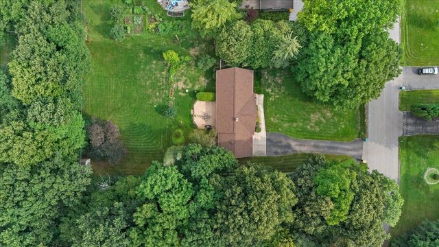 W215N10105 Hickory DRIVE, Colgate, WI 53017