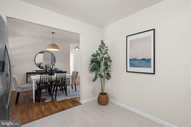 1049 OMAR DR, Crownsville, MD 21032