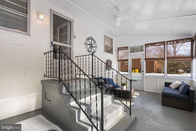 1049 OMAR DR, Crownsville, MD 21032