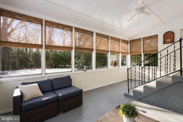 1049 OMAR DR, Crownsville, MD 21032