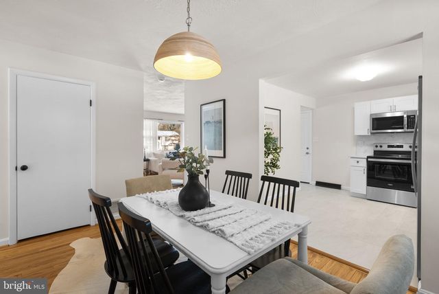 1049 OMAR DR, Crownsville, MD 21032