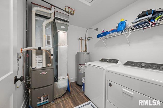 3043 SHANES Way, Bettendorf, IA 52722