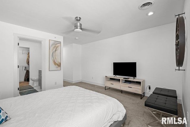 3043 SHANES Way, Bettendorf, IA 52722