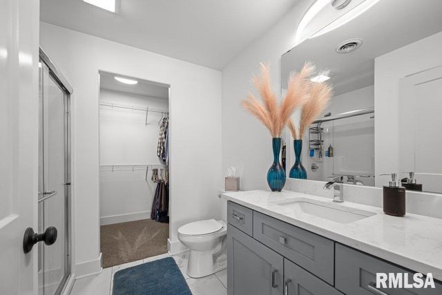 3043 SHANES Way, Bettendorf, IA 52722