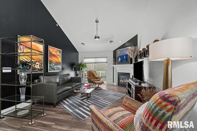 3043 SHANES Way, Bettendorf, IA 52722