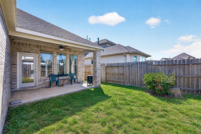 737 Lake Lacosta Drive, Katy, TX 77493