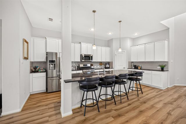 737 Lake Lacosta Drive, Katy, TX 77493