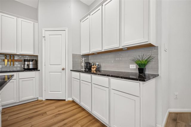 737 Lake Lacosta Drive, Katy, TX 77493