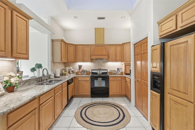 6197 LAKE WINONA ROAD, De Leon Springs, FL 32130