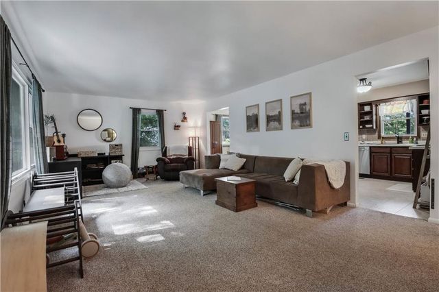 1103 Mulberry Drive, Altoona, WI 54720