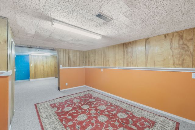 1813 Larnard Drive, Des Moines, IA 50317