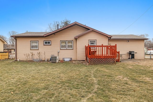 1813 Larnard Drive, Des Moines, IA 50317