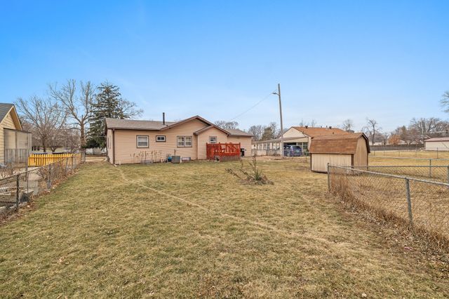 1813 Larnard Drive, Des Moines, IA 50317