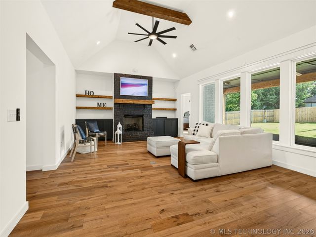 11409 S Nandina Place, Jenks, OK 74037