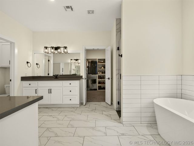11409 S Nandina Place, Jenks, OK 74037
