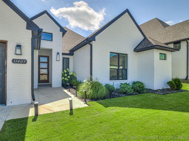 11409 S Nandina Place, Jenks, OK 74037