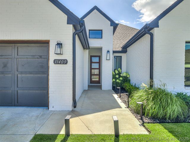 11409 S Nandina Place, Jenks, OK 74037