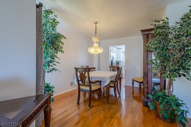 73 Kentucky Way, Freehold Twp., NJ 07728
