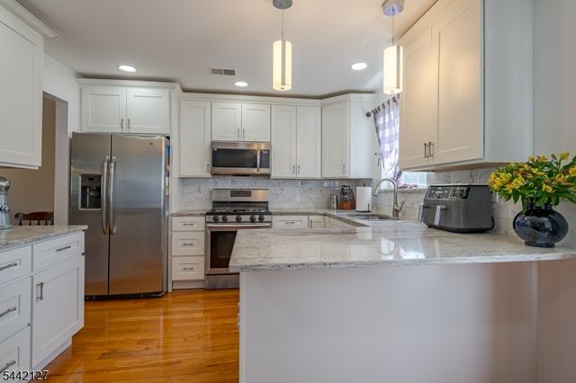 73 Kentucky Way, Freehold Twp., NJ 07728