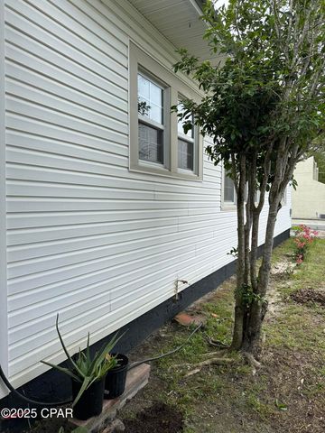 2970 Kynes Street, Marianna, FL 32446