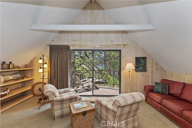 28018 Peninsula, Lake Arrowhead, CA 92352